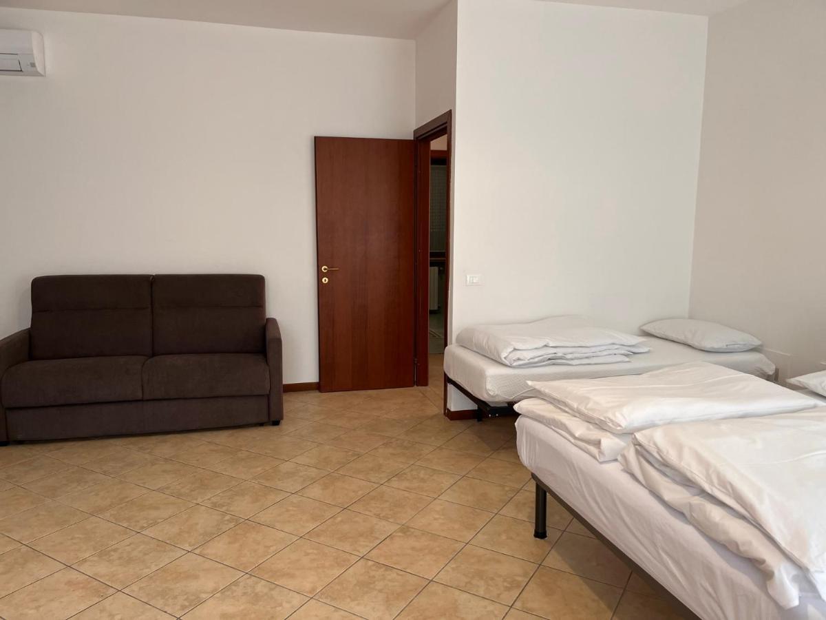 Sebino 11 Apartment เปสเคียรา เดล การ์ดา ภายนอก รูปภาพ